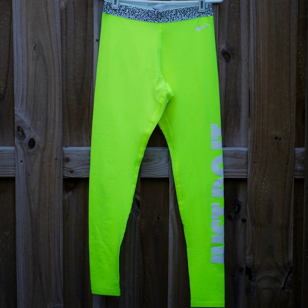 Nike Volt Leggings